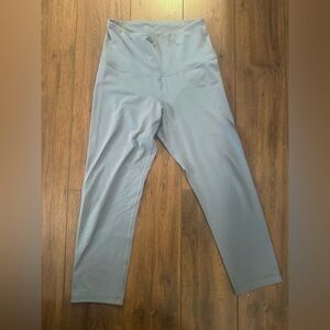 Women’s Old Navy Active Light Blue High-Waisted Cropped Leggings Size Small